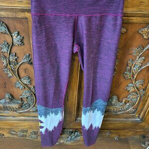 Womens Colorado Threads Leggings Size Med Purple Athleisure Gorpcore Mountain.